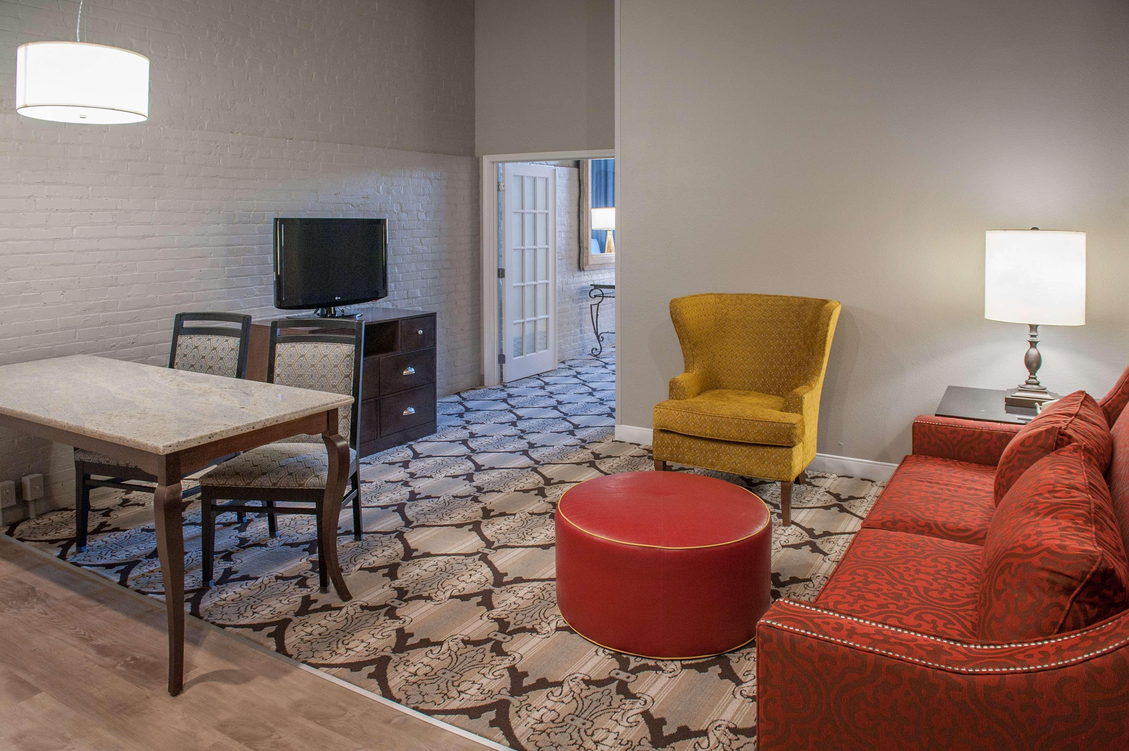 Hampton Inn And Suites New Orleans Convention Center Ngoại thất bức ảnh