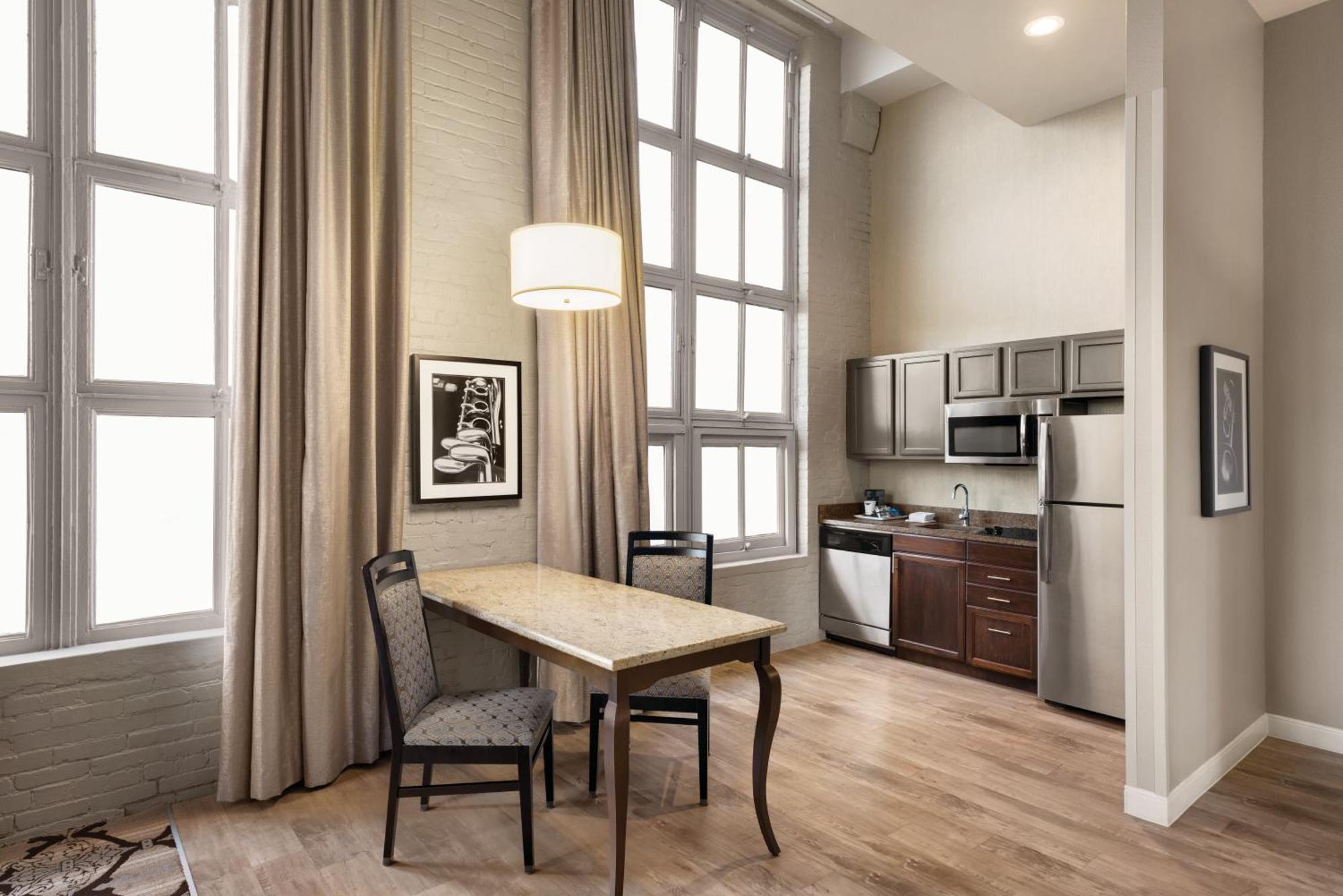 Hampton Inn And Suites New Orleans Convention Center Ngoại thất bức ảnh